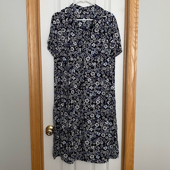 Lane Bryant Black Floral Print Button Front Tunic Kimono Size 10/12 - Picture 1 of 7